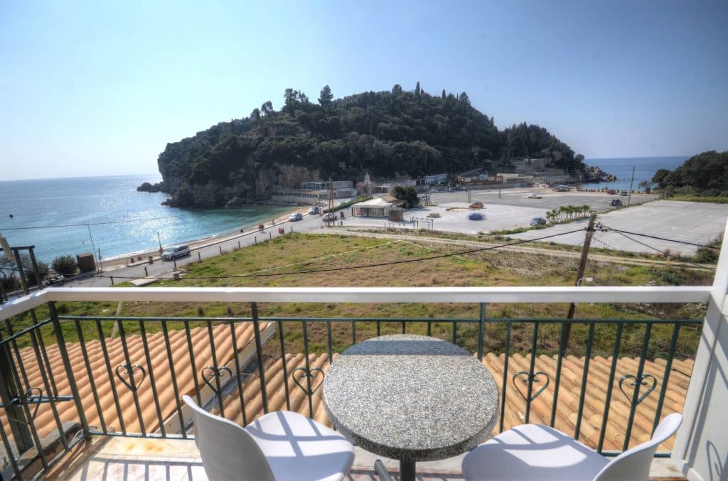 Astacos - Beachfront studios in paleokastritsa